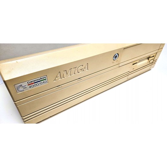 Commodore Amiga 4000 040 con Floppy Disk e Tastiera originali Scheda Madre REV2