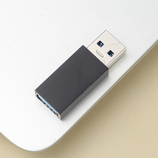 Juice Jacking Killer USB Flash Drive Adapter Protects Your Phone Wherever You Charge It